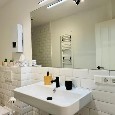 Klassen - Designer Fuer 6 - Zentral - 2x Kingsize Apartamento *