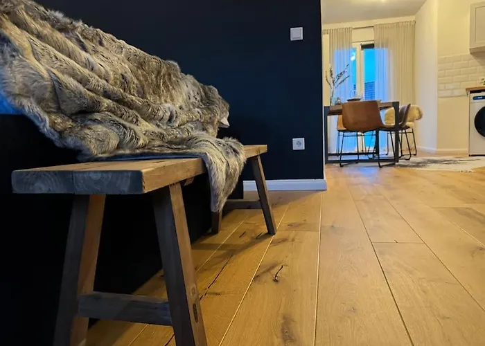 Klassen - Designer Fuer 6 - Zentral - 2x Kingsize Apartman *